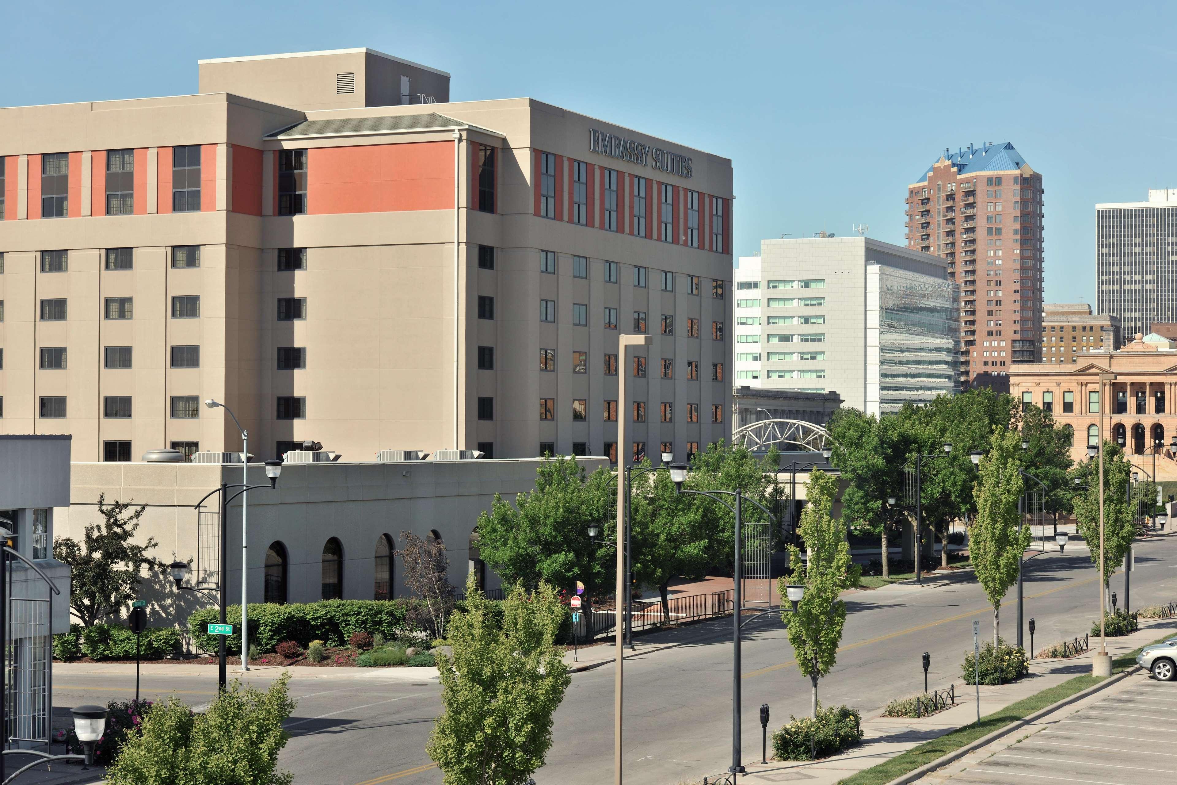 Embassy Suites Des Moines Downtown Buitenkant foto