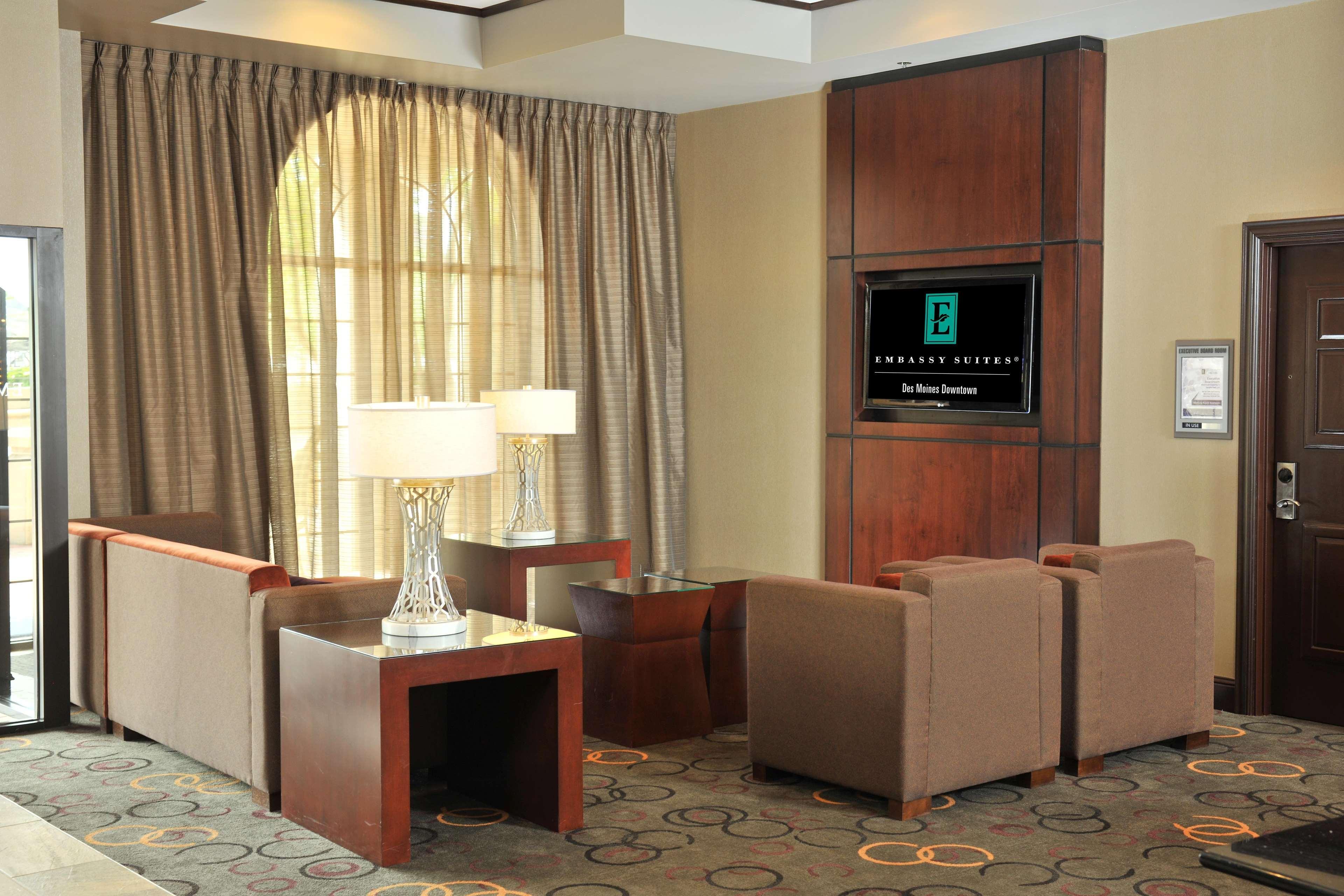 Embassy Suites Des Moines Downtown Buitenkant foto