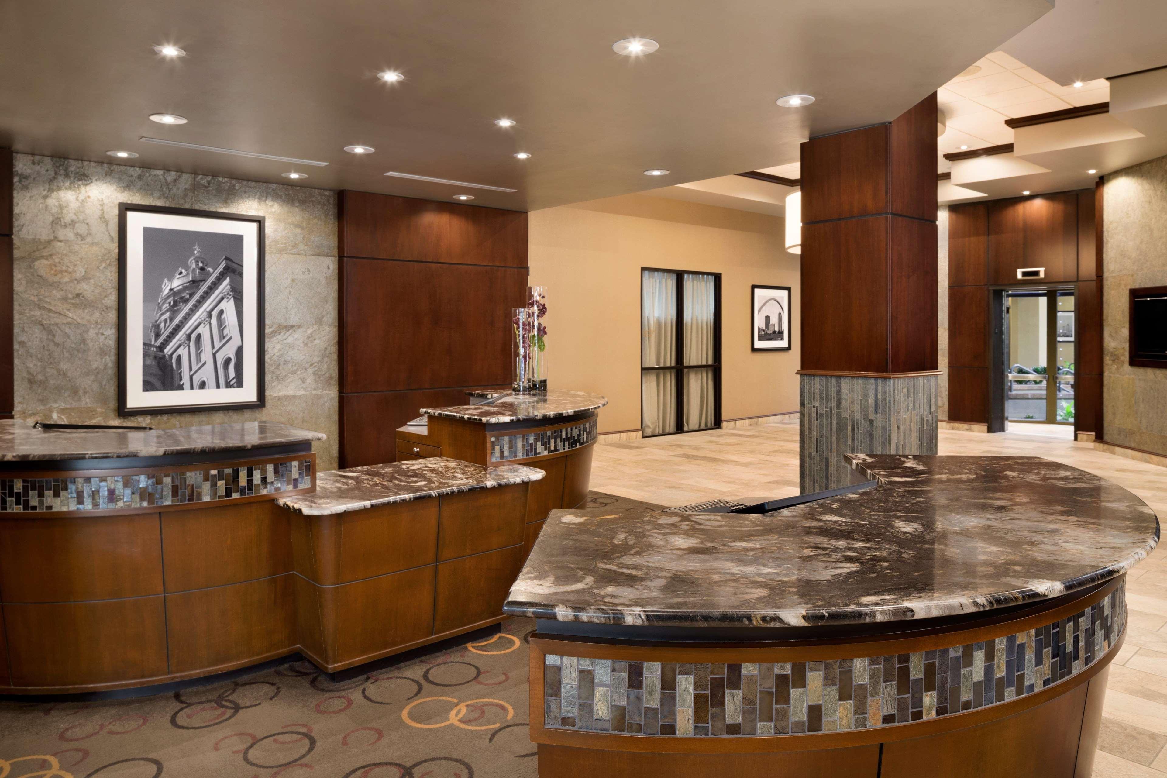 Embassy Suites Des Moines Downtown Buitenkant foto