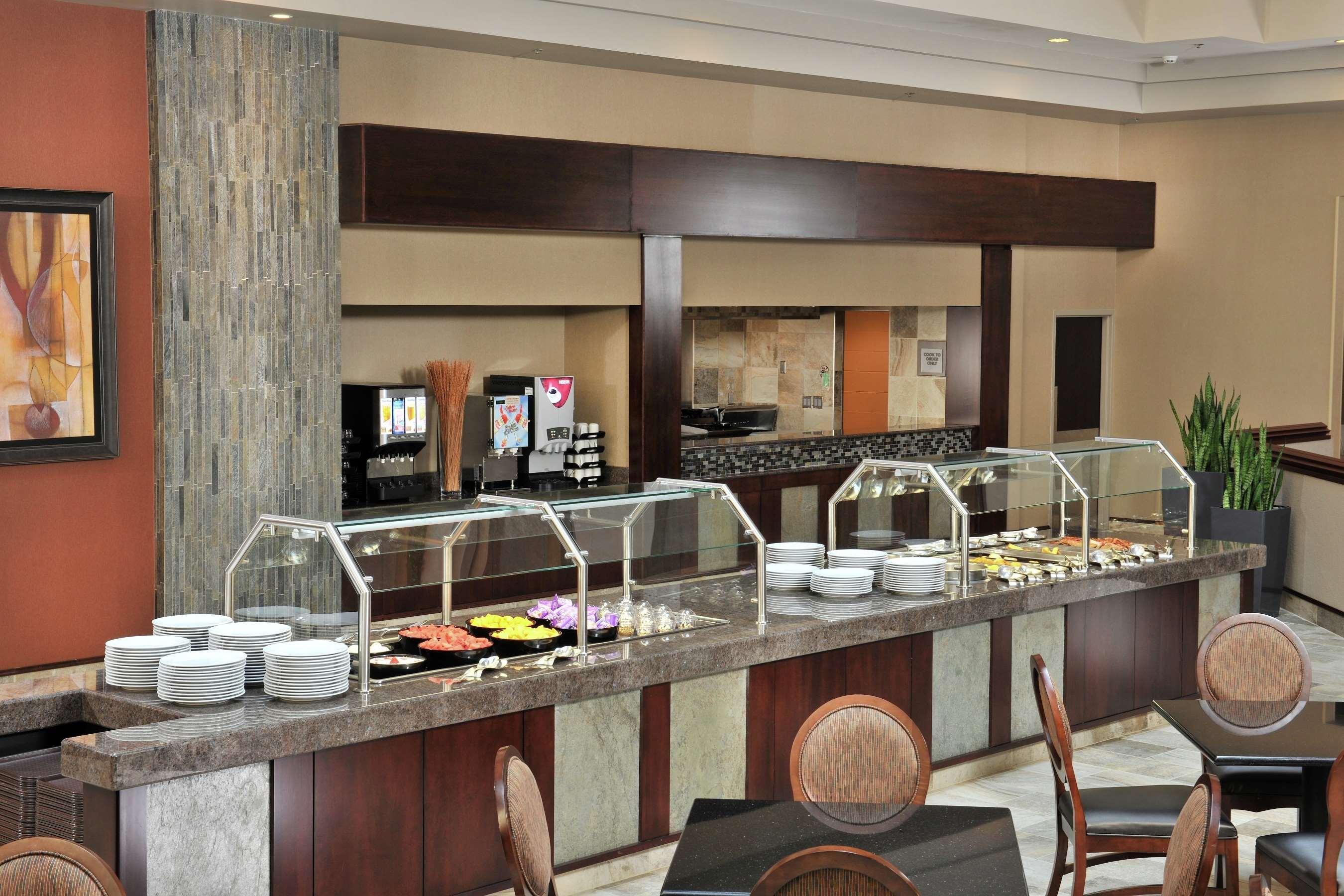 Embassy Suites Des Moines Downtown Buitenkant foto