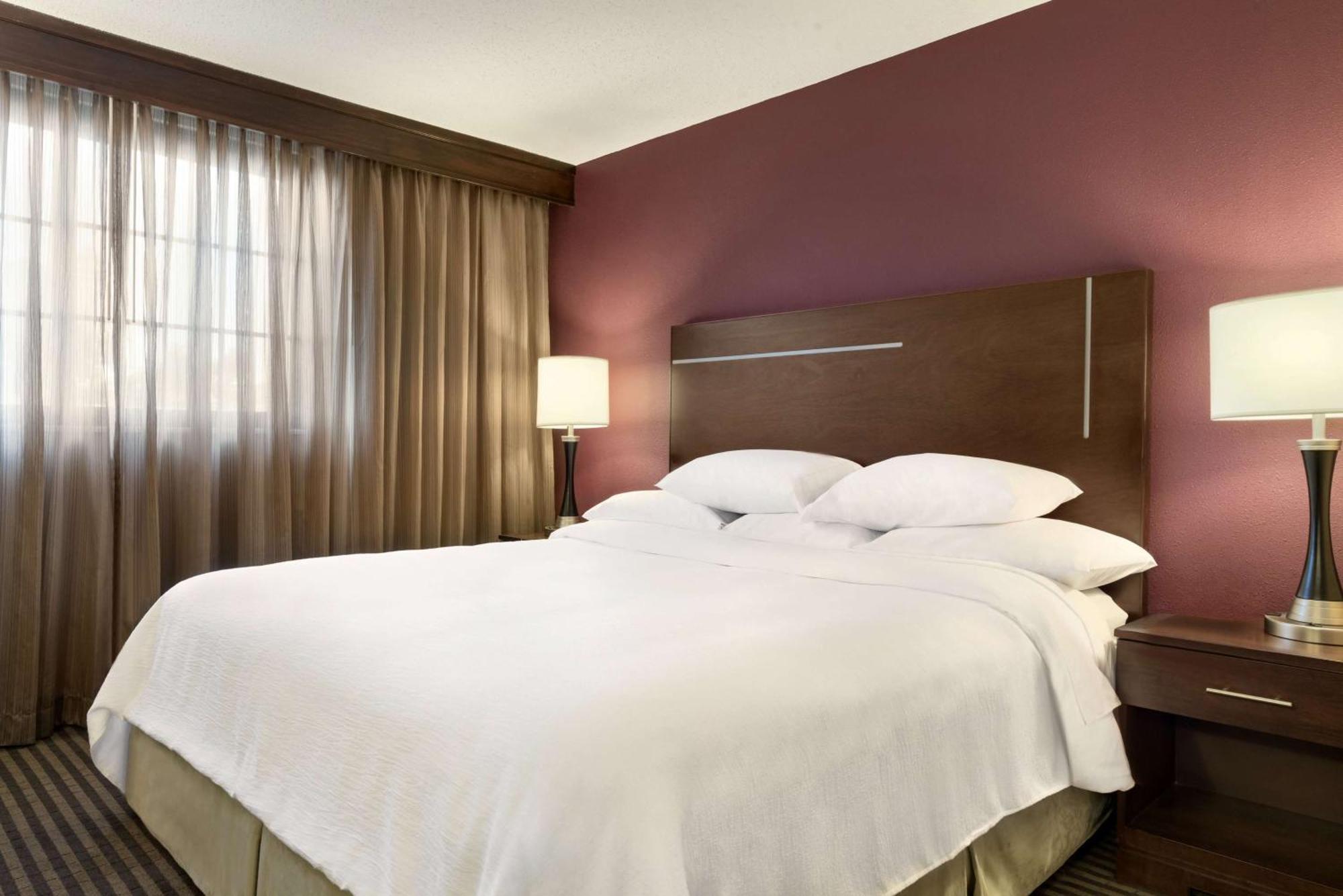 Embassy Suites Des Moines Downtown Buitenkant foto