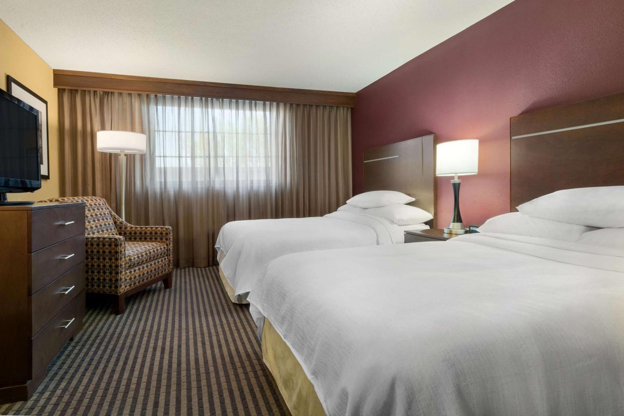 Embassy Suites Des Moines Downtown Buitenkant foto