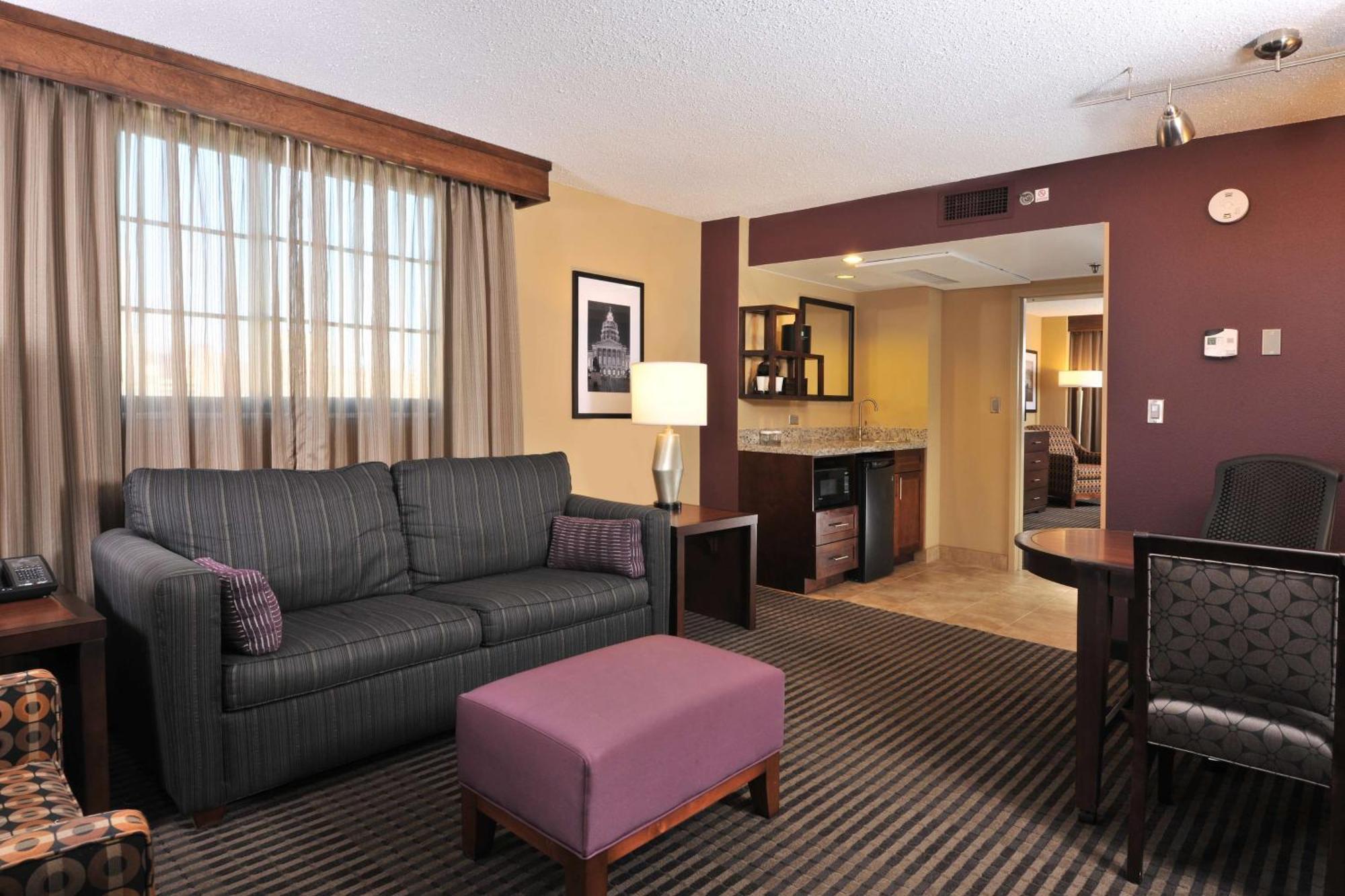 Embassy Suites Des Moines Downtown Buitenkant foto