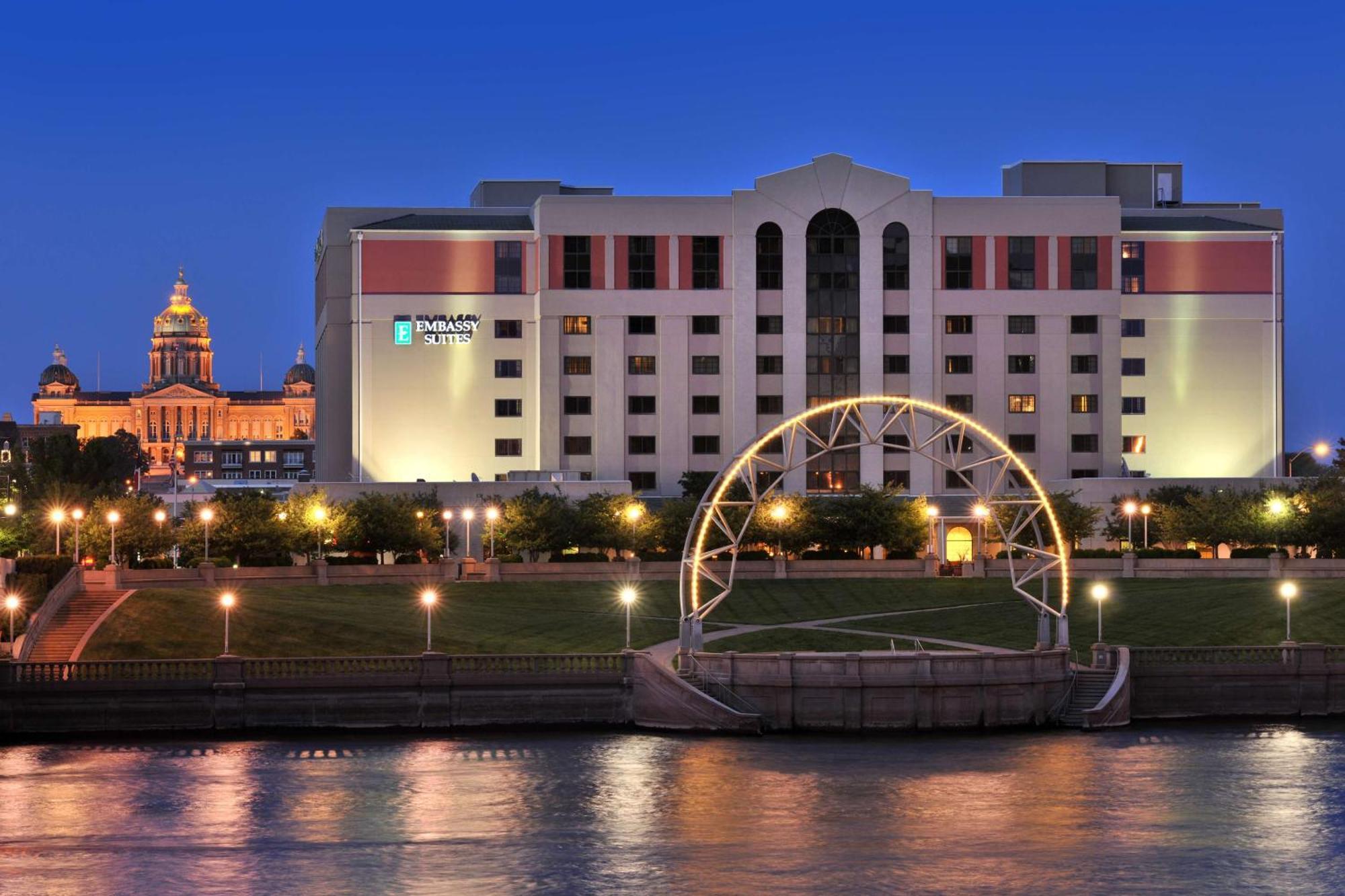 Embassy Suites Des Moines Downtown Buitenkant foto