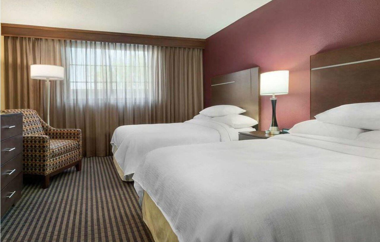 Embassy Suites Des Moines Downtown Buitenkant foto